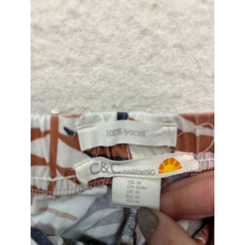 C&C California Tropical Leaf Print Lyocell Shorts Elastic Waist Womens Med #220 - Picture 3 of 6